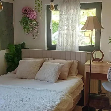 Lovely In Rose Resort, 卢布尔雅那