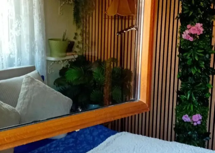 Lovely In Rose Resort, ホームステイ *